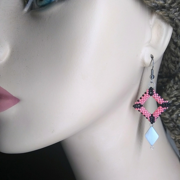 JRW Handmade Hot Pink Black Beaded Earrings - Picture 4 of 7